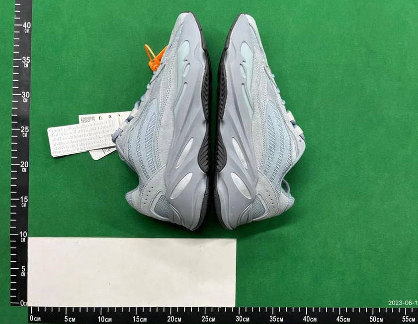 BF  Batch   Adidas yeezy  Boost  700 -5