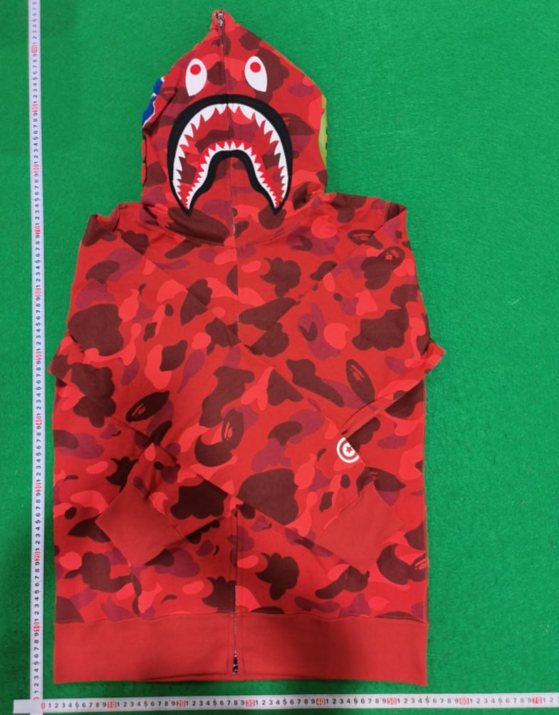 A  BATHING  APE  Shark series -1