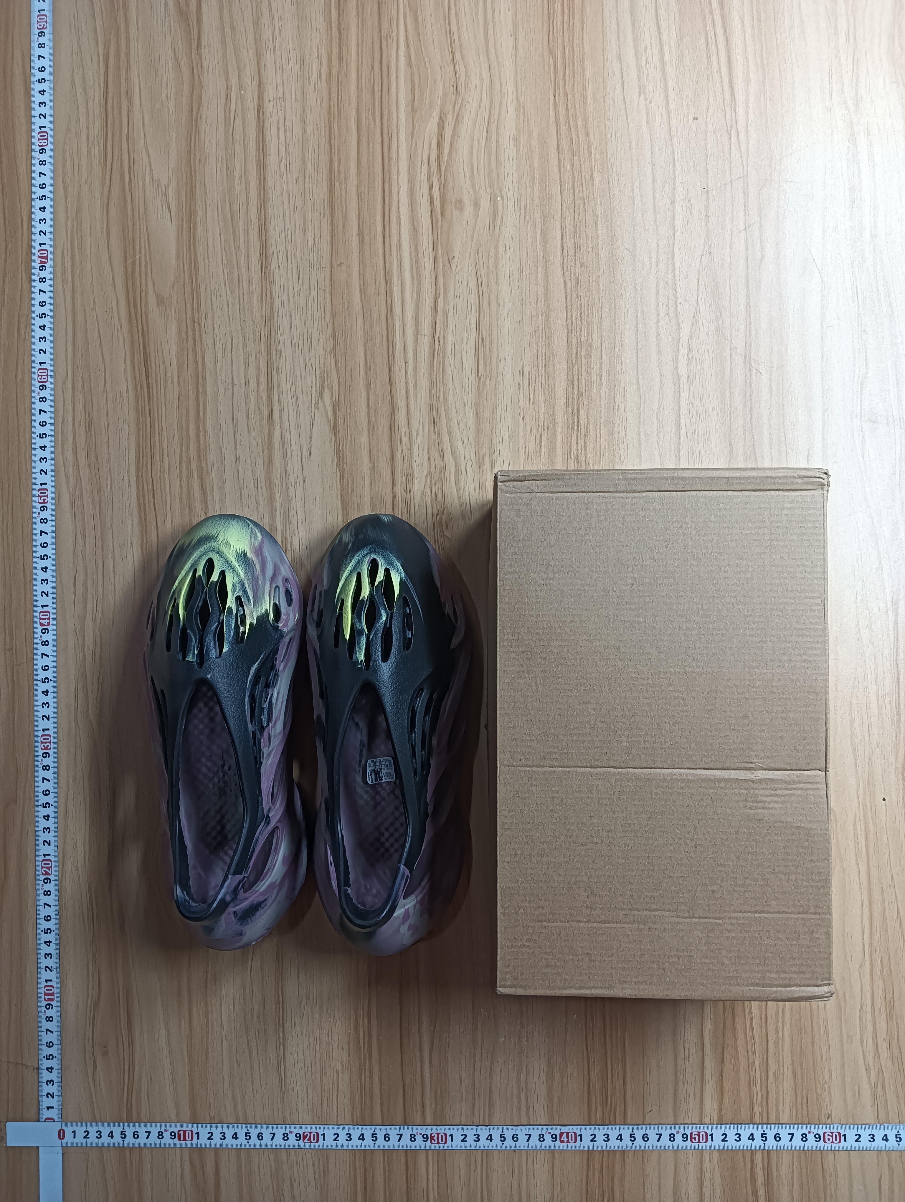 LW  Batch   Adidas Yeezy - YEEZY Foam Runner Onyx  -5