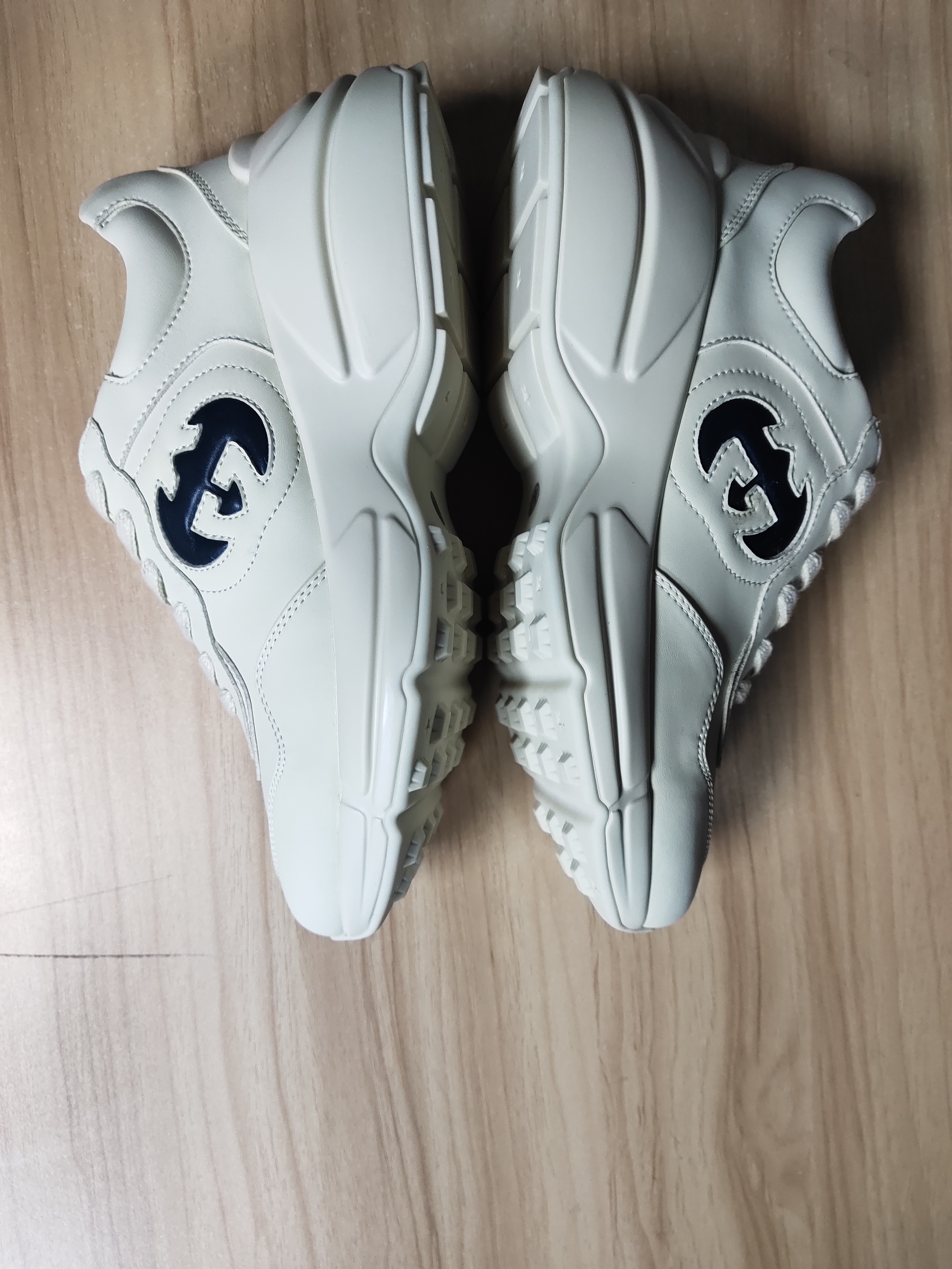 BF batch Gucci Rhyton -10