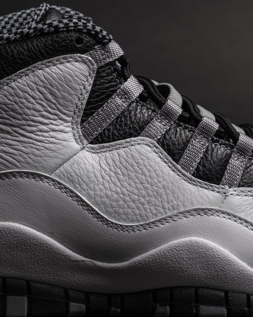 Jordan Brand Revives The Original Shoebox For The Air Jordan 10 “Steel”(pic7)